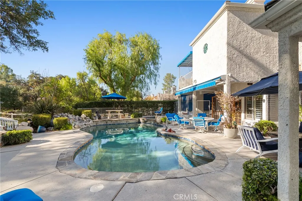 15562 Bronco, Canyon Country, California 91387 home-pic-6